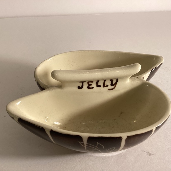 Puritan pottery jelly and jam dish, Intaglio pattern. - Picture 6 of 6